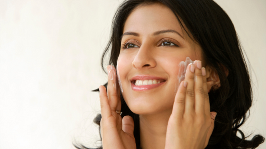 How to Combat Oily or Acneic Skin