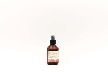https://cdn.shopify.com/s/files/1/0023/6424/4037/files/Elasti-CurlText-LightHoldFixSpray-150_a69bd16c-038f-4ecc-b244-3fc62de96ae4.jpg?v=1756135212
