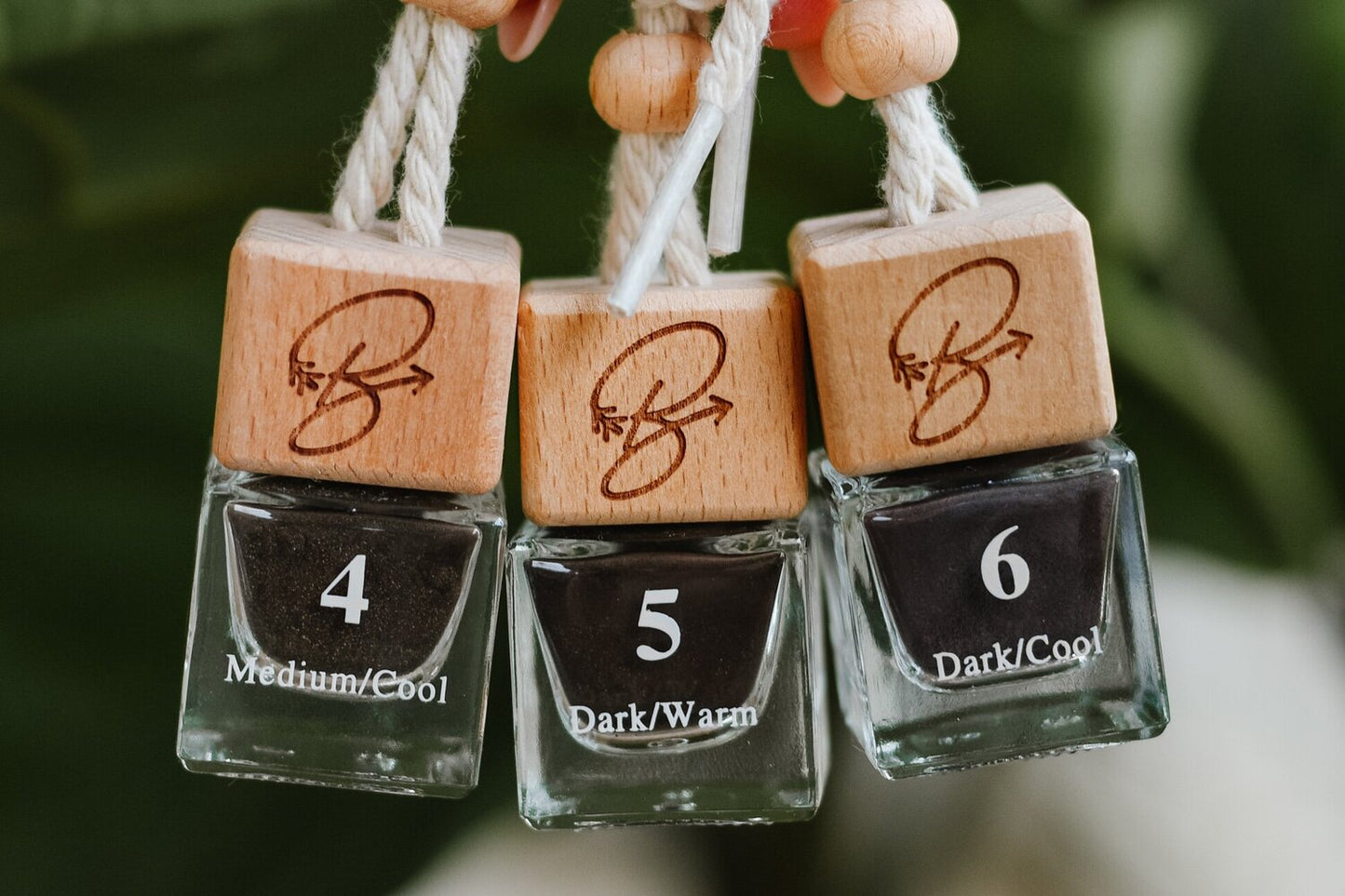 https://cdn.shopify.com/s/files/1/0023/6424/4037/files/Henna-Bee-Brunette.jpg?v=1749767528