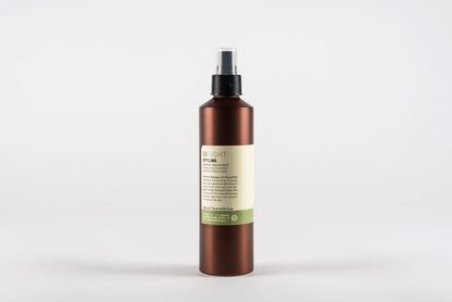 https://cdn.shopify.com/s/files/1/0023/6424/4037/files/Styling_StrongHold_Ecospray-250.jpg?v=1754670396
